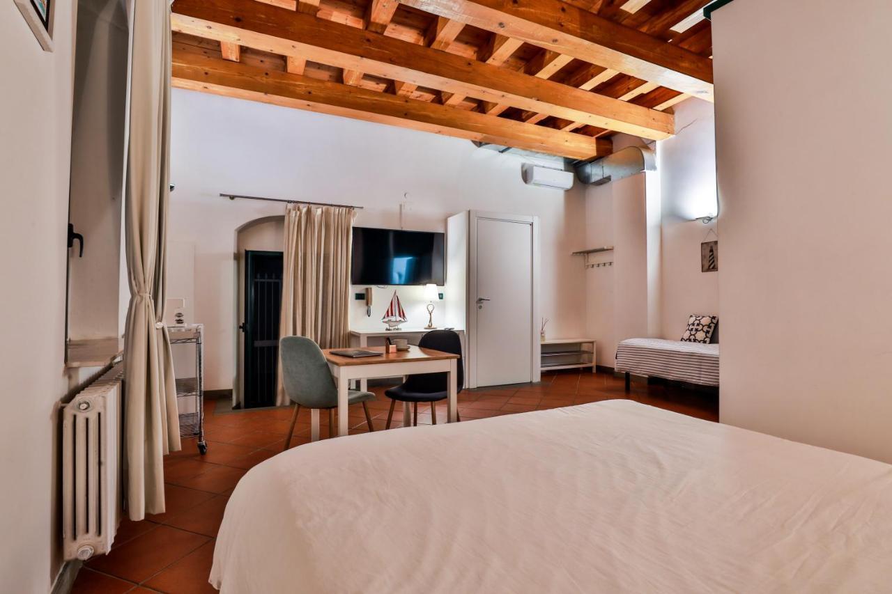 Diomede Rooms - Manfredi Homes&Villas Manfredonia Buitenkant foto